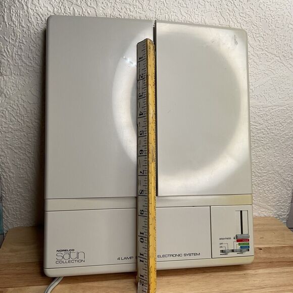 VTG Norelco Satin Collection 4 Lamp Slim.Line Elactronic System Makeup Mirror - Picture 3 of 13